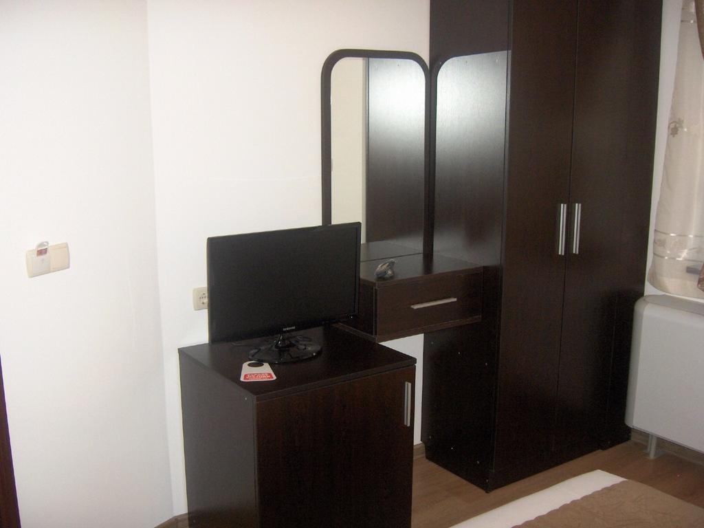 Krasteva House Hotel Berkovitsa Kamer foto